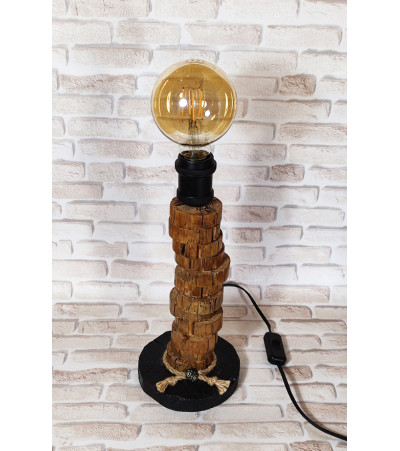 Ръчно изработена настолна винтидж лампа